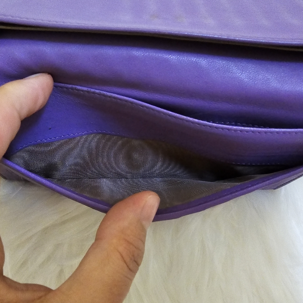 💕🎶🎉HOST PICK🎉🎶💕Authentic Bottega Veneta Intrecciato long wallet - Picture 7 of 17